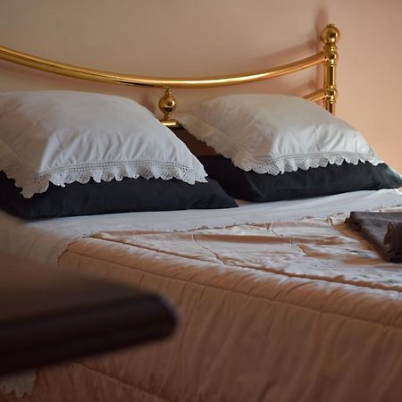 La Casa Di Visi Villa San Giacomo  ภายนอก รูปภาพ